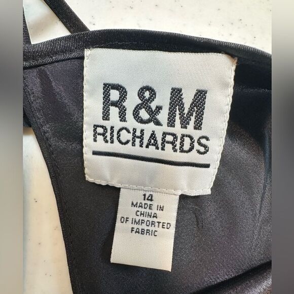 R&M Richards Black Evening Top Size 14 Sequined Sleeveless Chiffon Satin Top - Picture 14 of 16